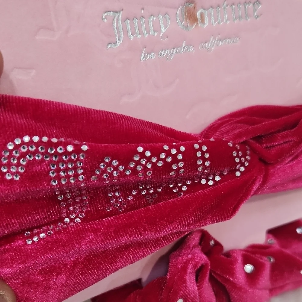 🩷▪️Juicy Couture ▪️2pc Pink Headband and Scrunchie   Velvet Set